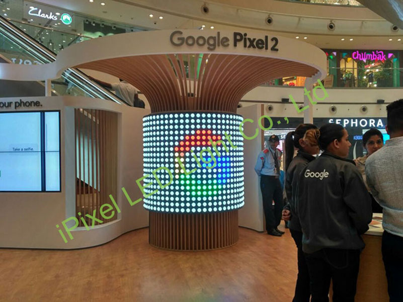 Google Pixel 2 Booth