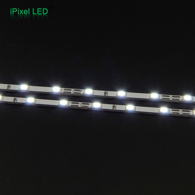 Slim light bar close‑up (high uniformity)